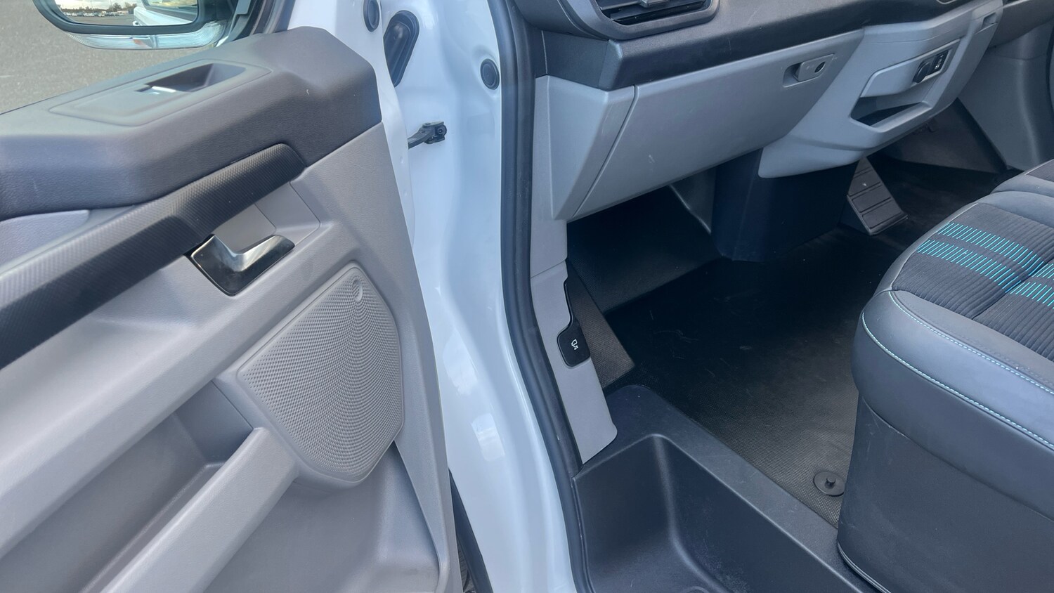 Used Ford Transit Custom 2024 for sale - 76517899: Photo 35