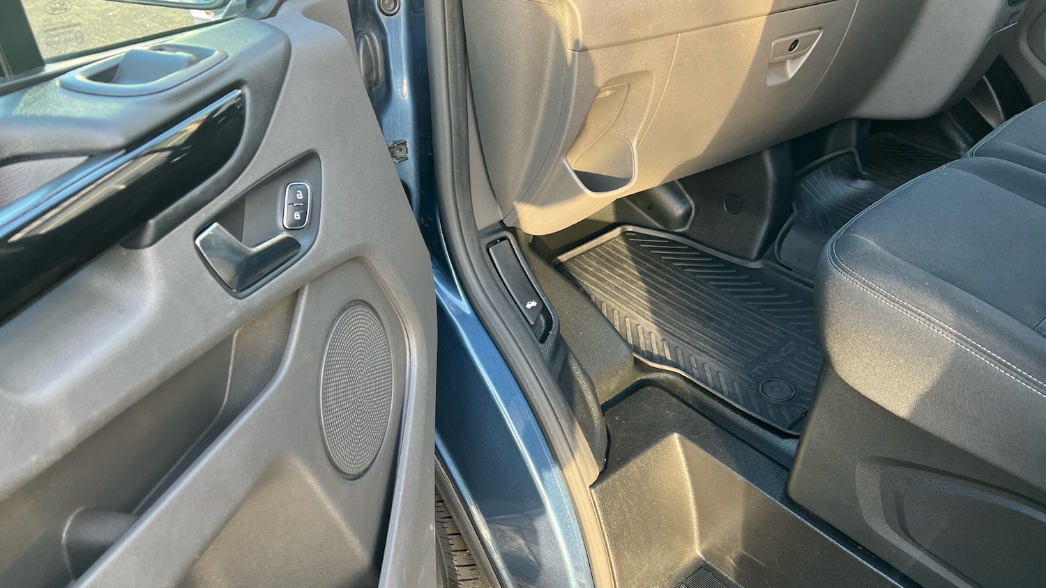 Used Ford Transit Custom 2022 for sale - 77335755: Photo 38