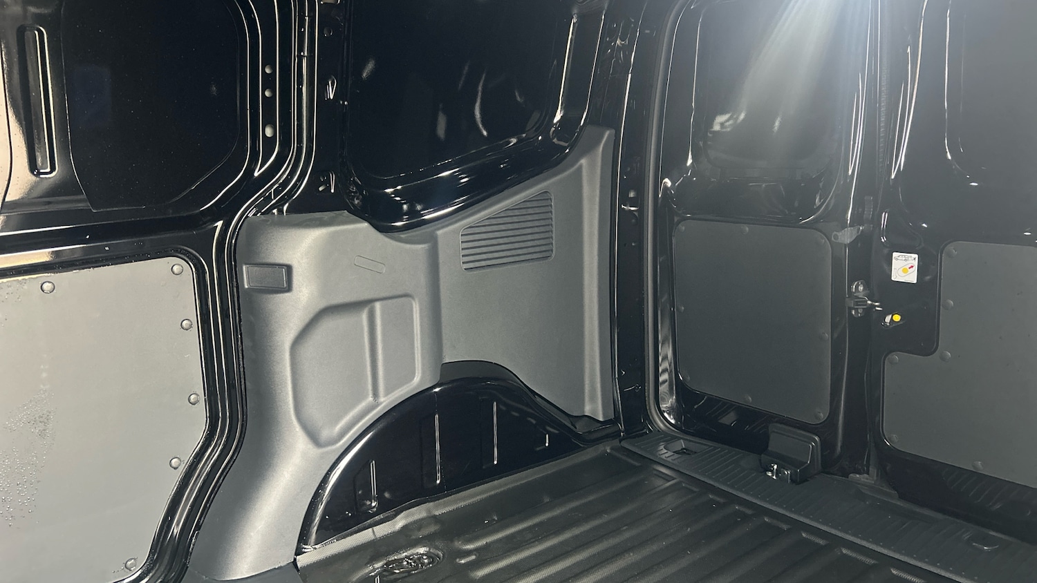 Used Ford Transit Courier 2025 for sale - 77300282: Photo 14