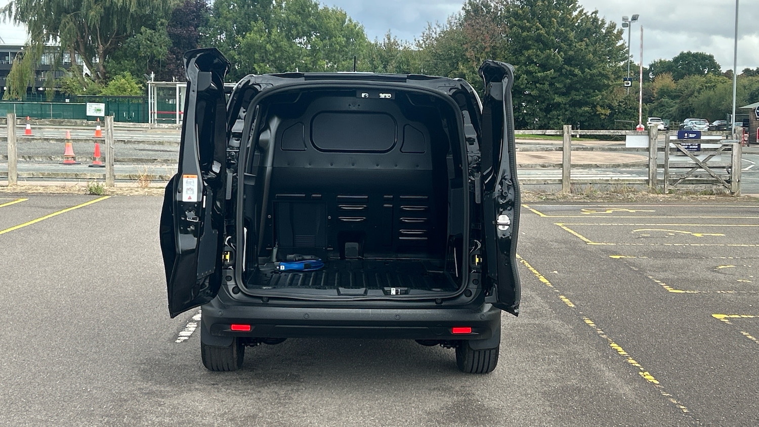 Used Ford Transit Courier 2025 for sale - 77300282: Photo 3