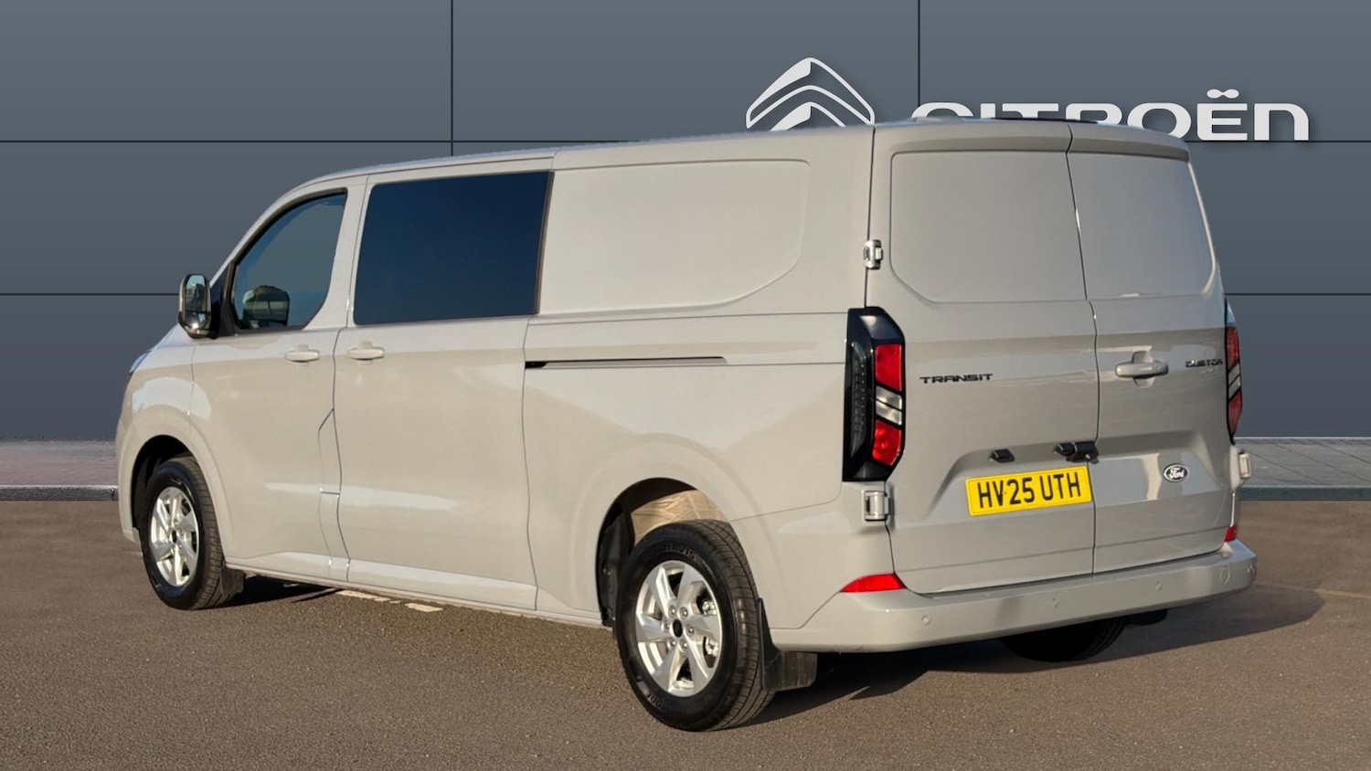 Used Ford Transit Custom 2025 for sale - 76611525: Photo 2