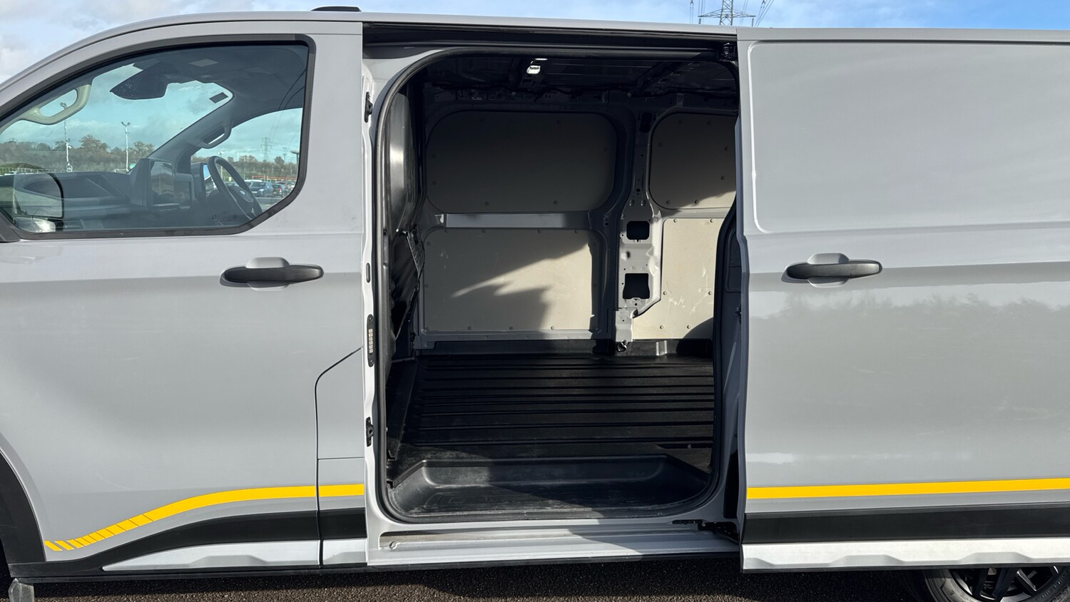 Used Ford Transit Custom 2025 for sale - 76576514: Photo 5