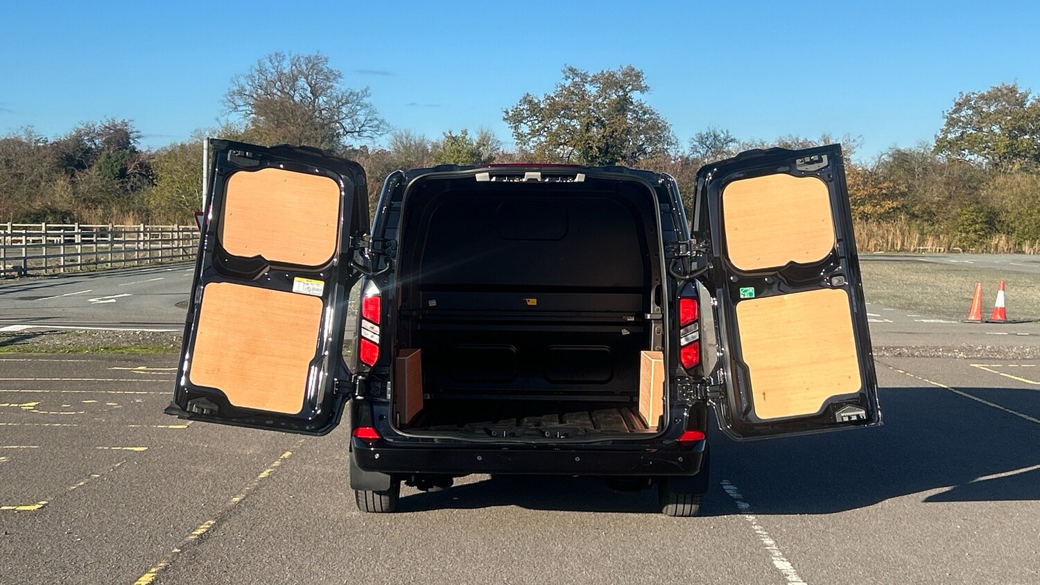 Used Ford Transit Custom 2025 for sale - 76705674: Photo 3