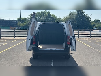 Used Citroen Berlingo 2023 for sale - 78994953: Photo