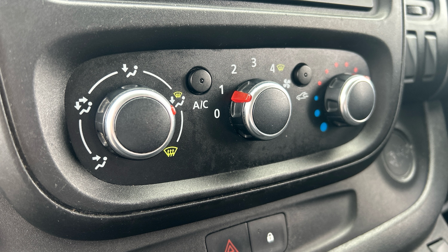 Used Nissan NV300 2021 for sale - 77062042: Photo 33