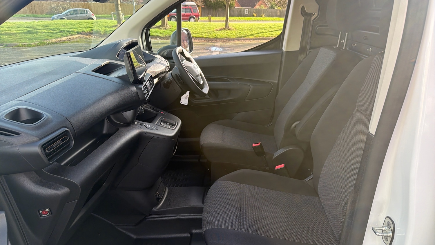 Used Peugeot Partner 2024 for sale - 77715256: Photo 13