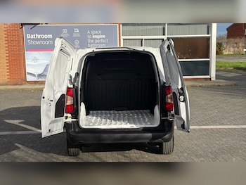 Used Peugeot Partner 2024 for sale - 77715256: Photo