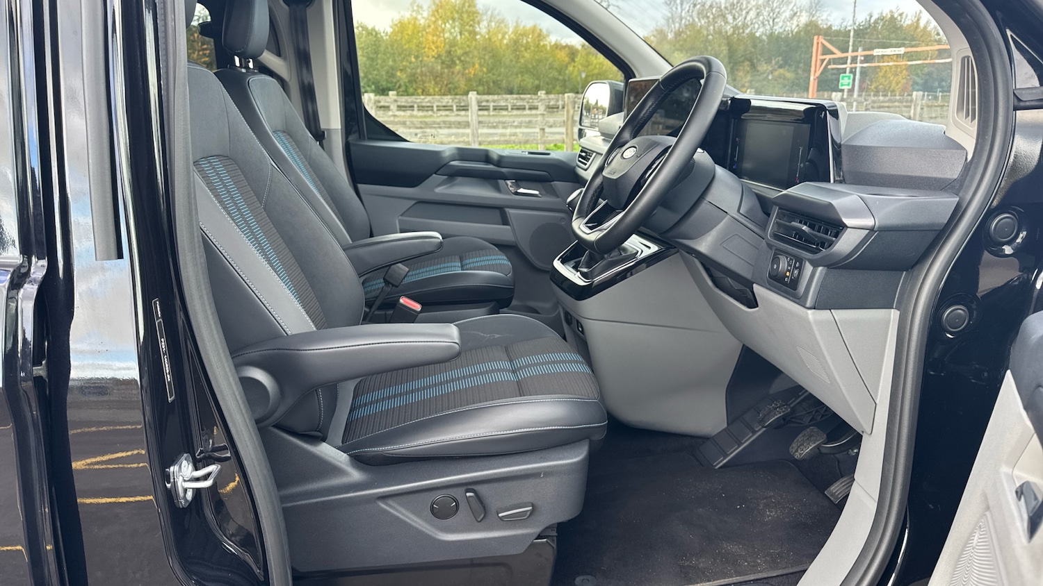Used Ford Transit Custom 2024 for sale - 76437015: Photo 6