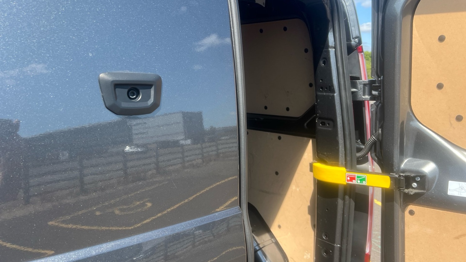 Vehicle 28