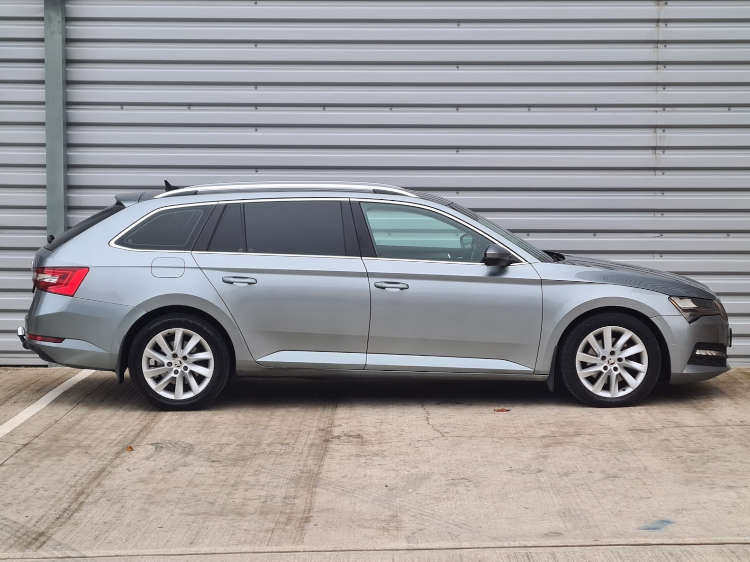 Used Skoda Superb 2020 for sale - 76638702: Photo 3