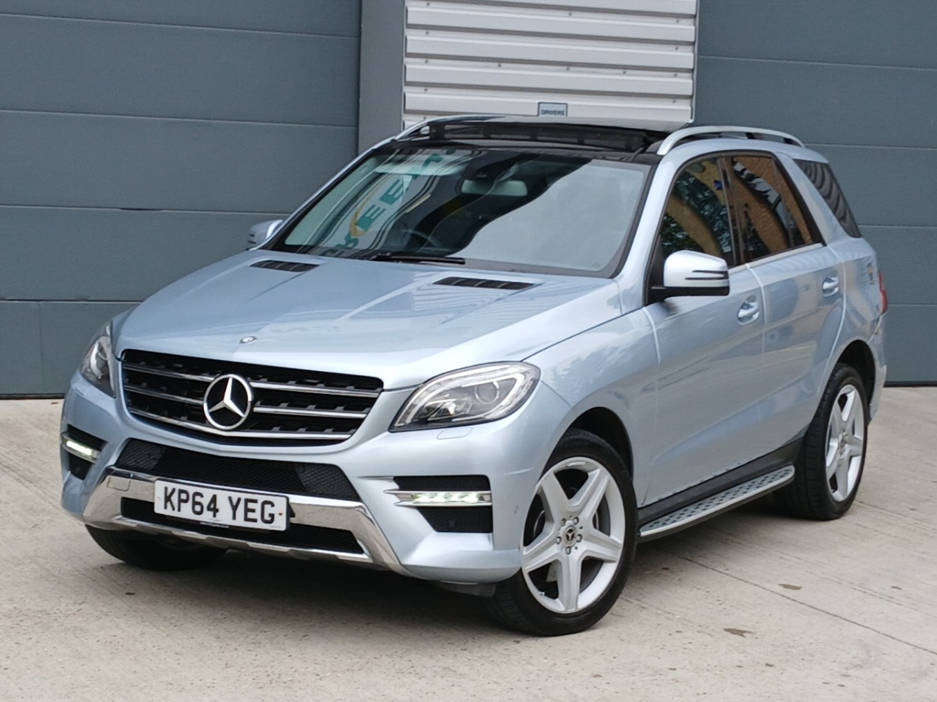 Used Mercedes-Benz M-Class 2014 for sale - 76157499: Photo 2