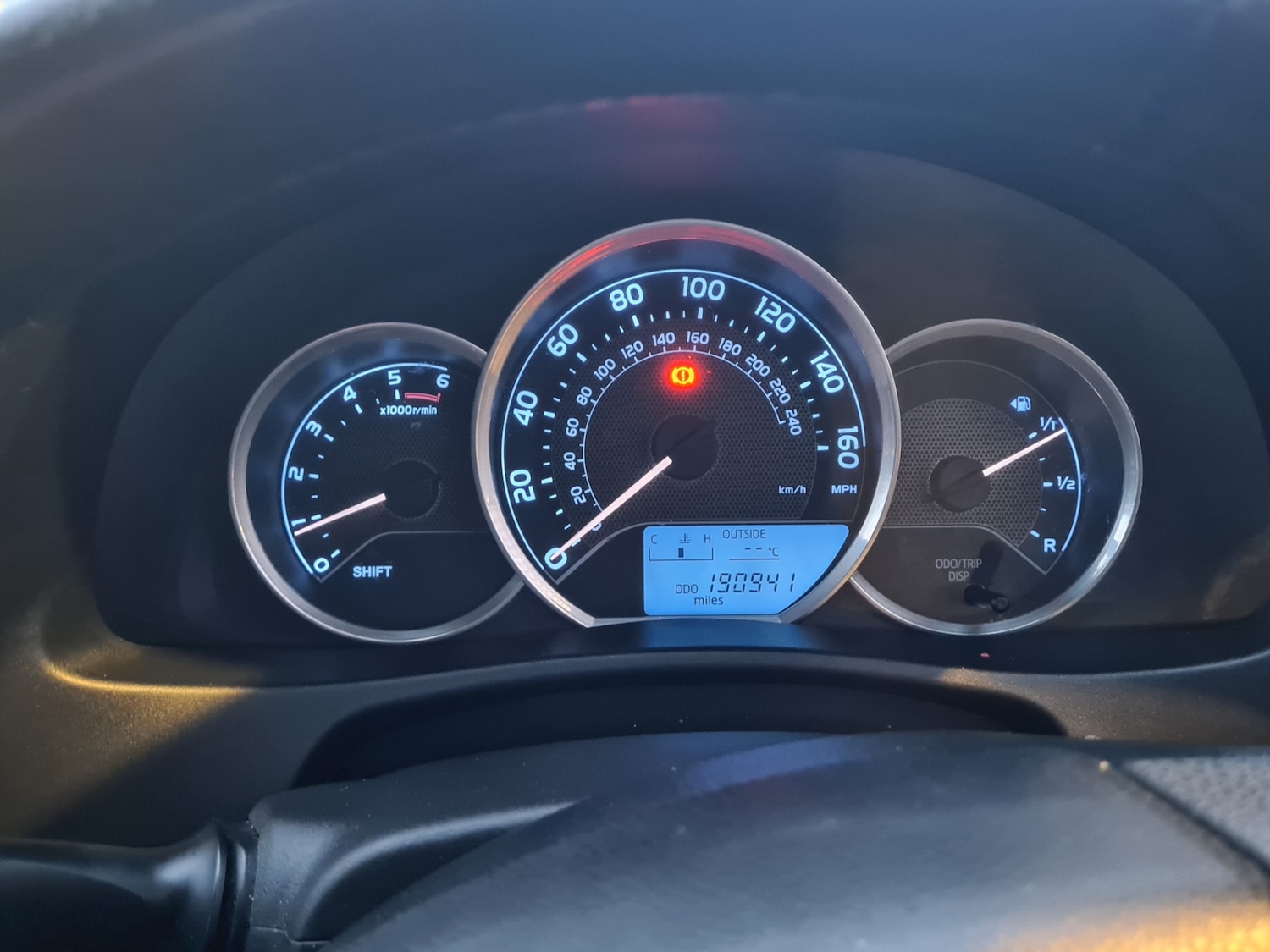 Used Toyota Auris 2014 for sale - 76643823: Photo 8