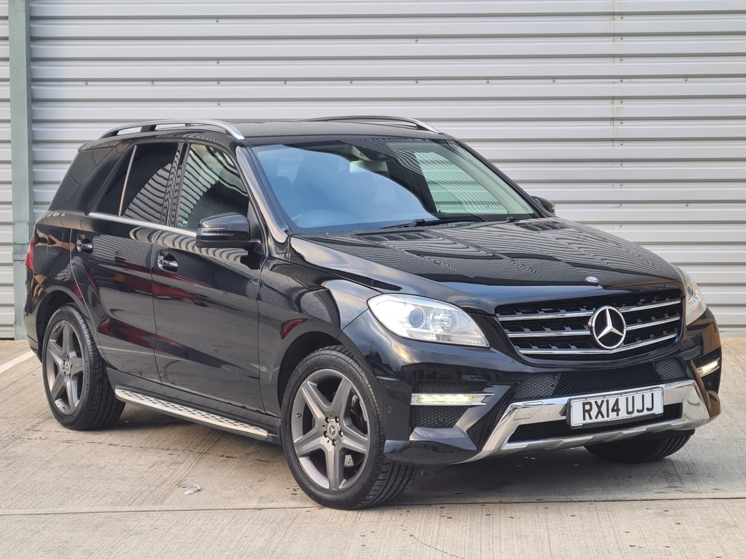 Used Mercedes-Benz M Class 2014 for sale - 76527595: Photo 1