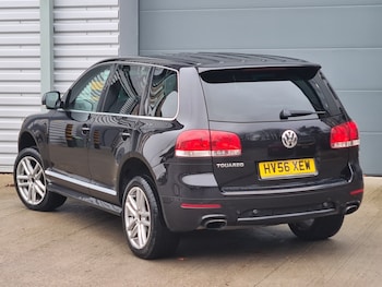 Used Volkswagen Touareg 2006 for sale - 76727075: Photo