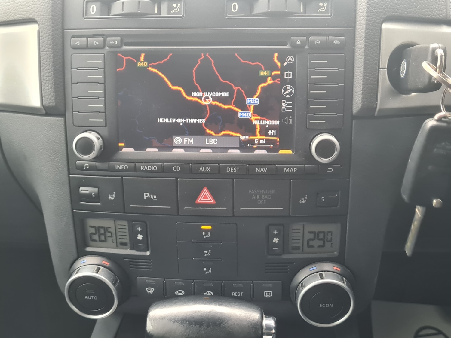 Used Volkswagen Touareg 2006 for sale - 76727075: Photo 9