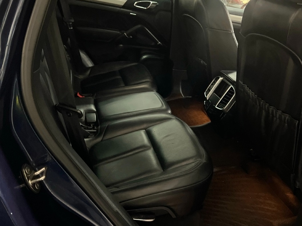 Used Porsche Cayenne 2011 for sale - 76821996: Photo 5