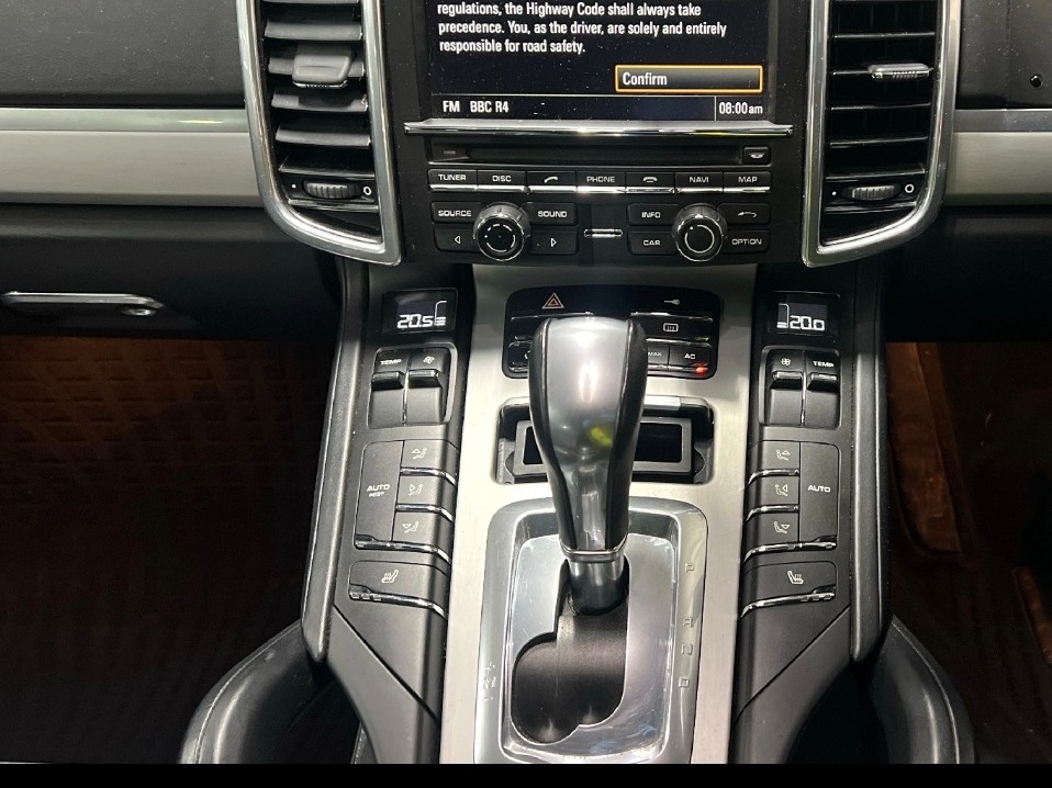 Used Porsche Cayenne 2011 for sale - 76821996: Photo 6