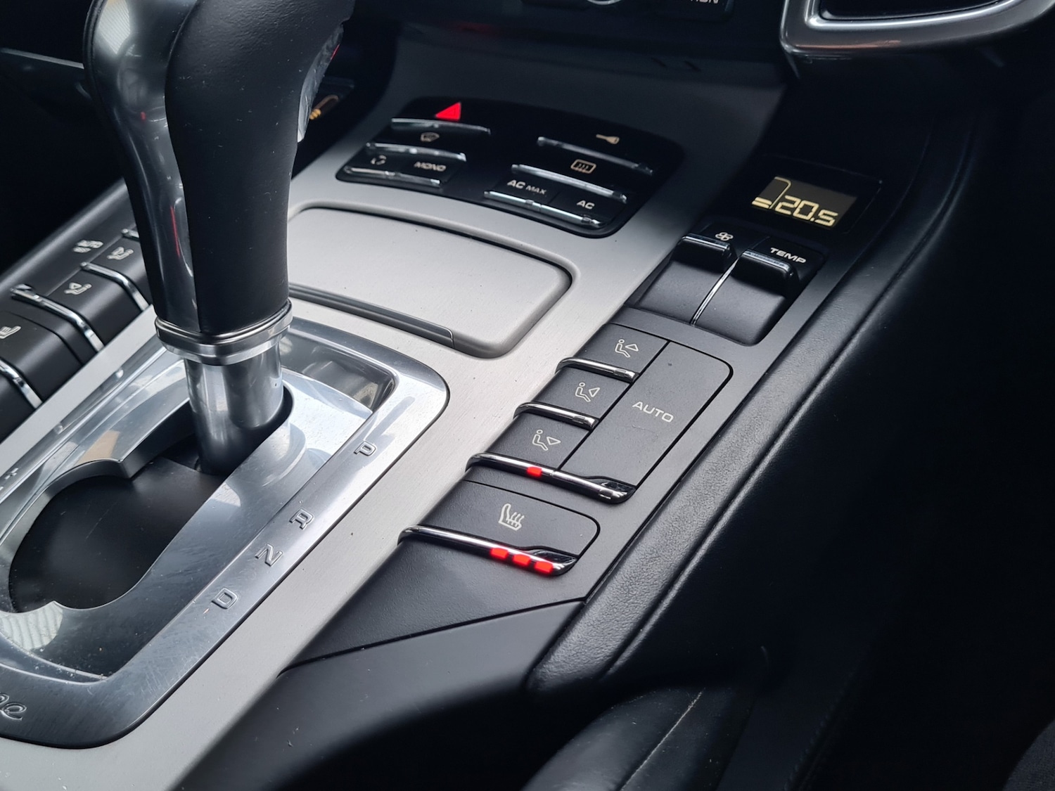 Used Porsche Cayenne 2011 for sale - 76821996: Photo 8