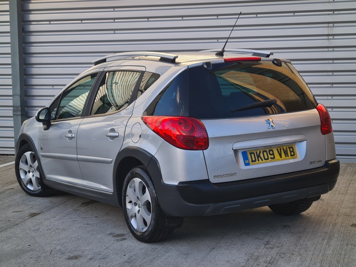 Used Peugeot 207 2009 for sale - 77127696: Photo 4