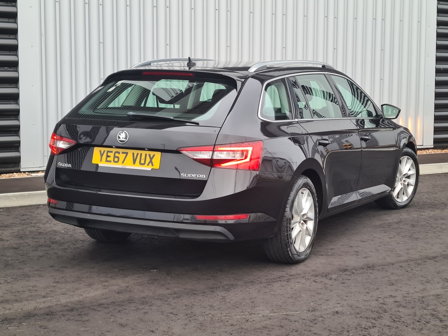 Used Skoda Superb 2017 for sale - 77906311: Photo 3