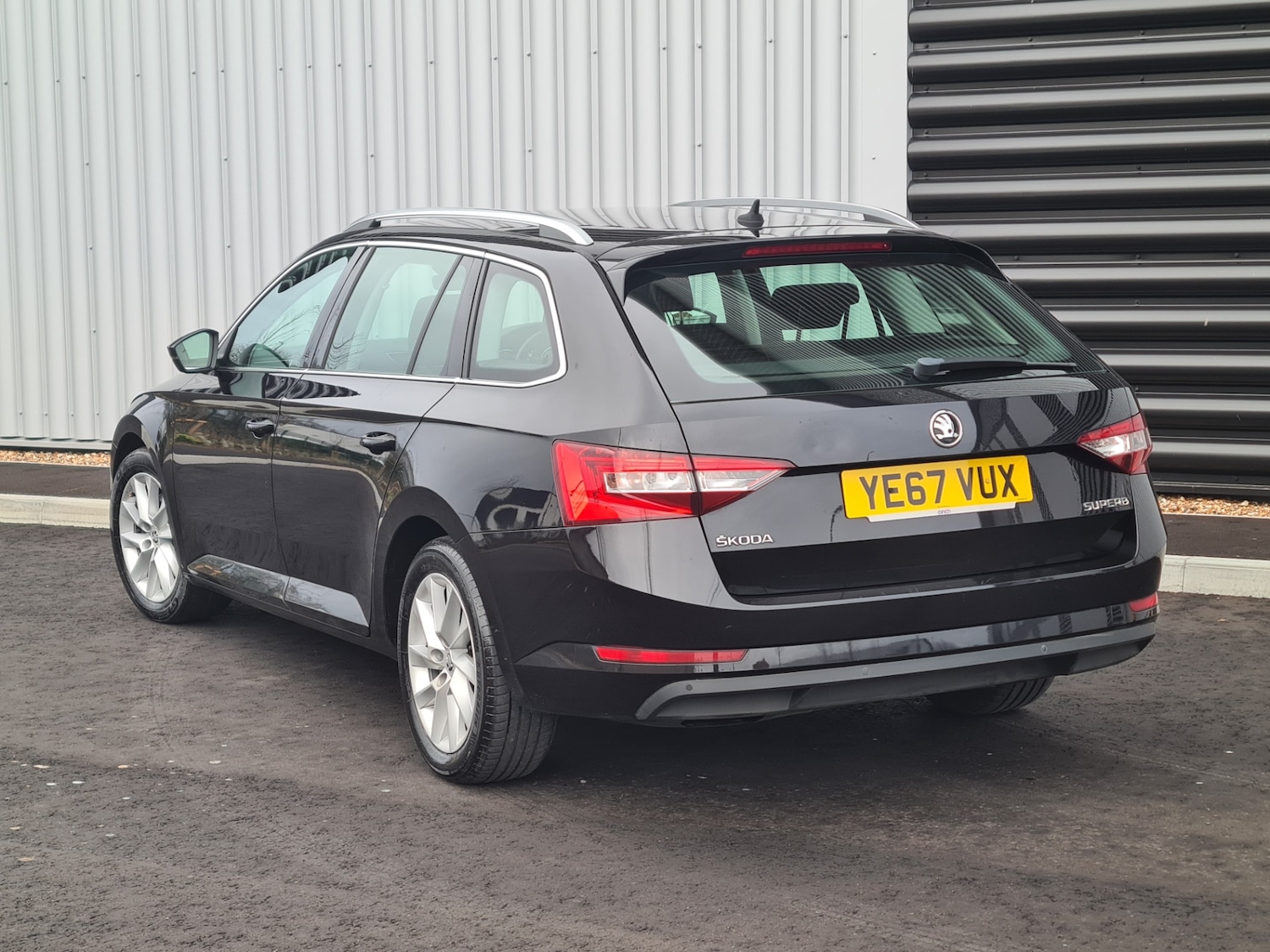 Used Skoda Superb 2017 for sale - 77906311: Photo 4