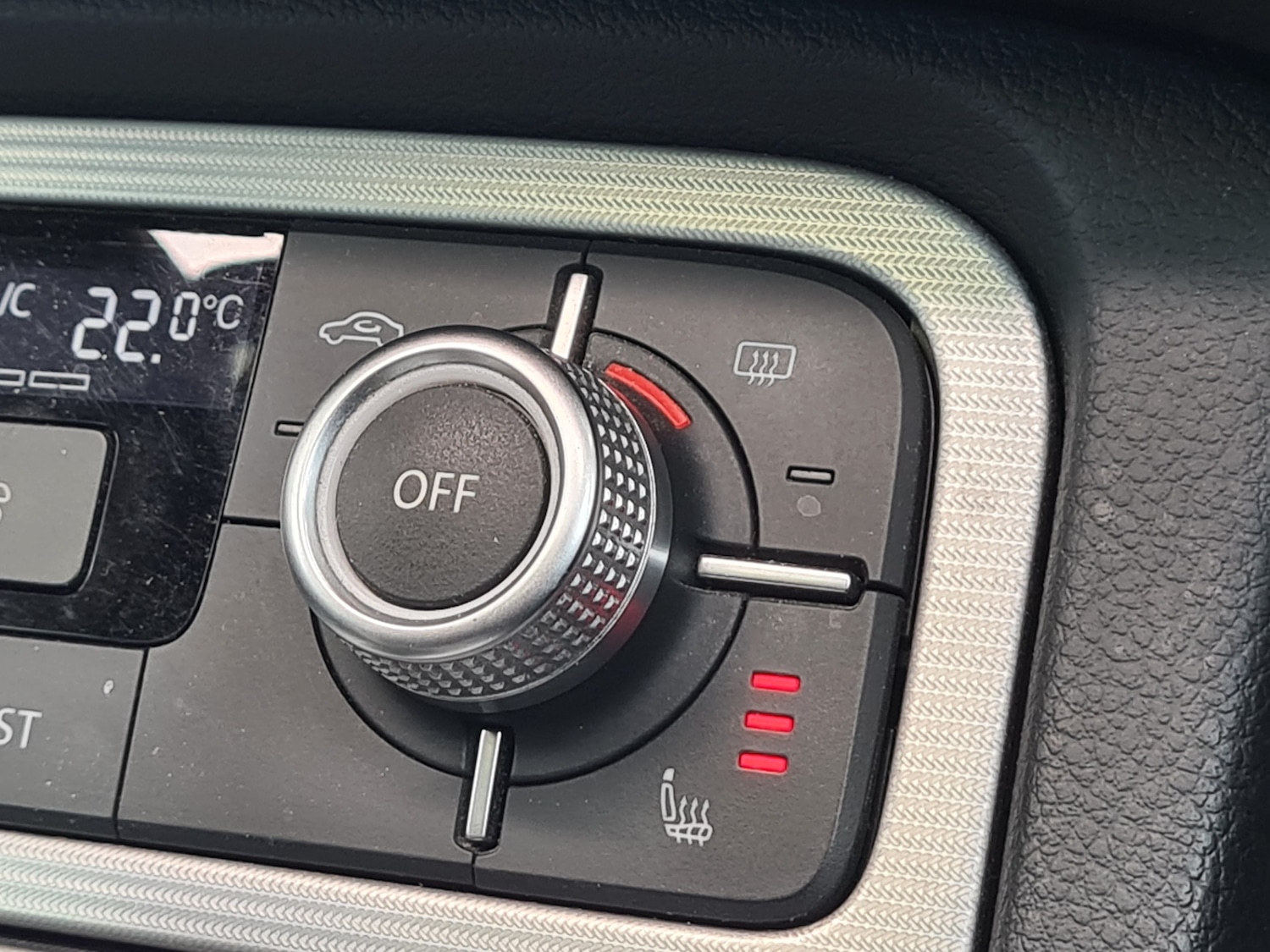 Used Volkswagen Touareg 2014 for sale - 77438800: Photo 14