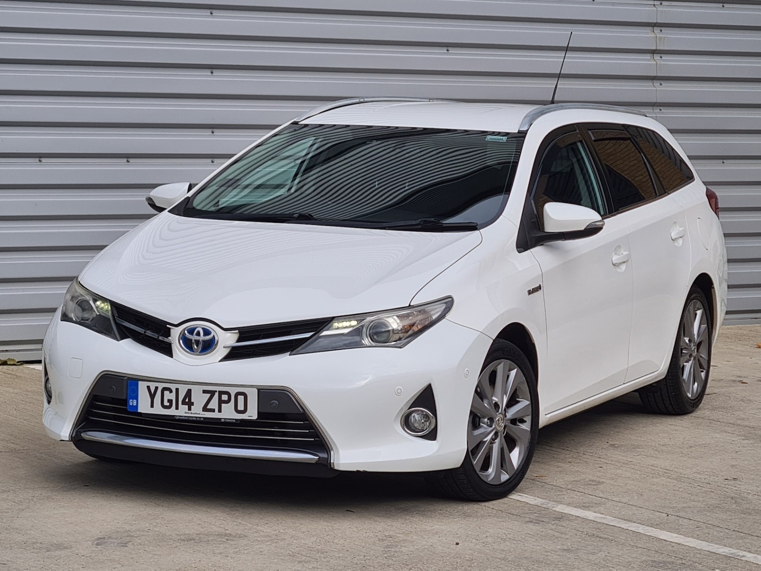 Used Toyota Auris 2014 for sale - 76237517: Photo 1