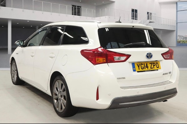 Used Toyota Auris 2014 for sale - 76237517: Photo 3