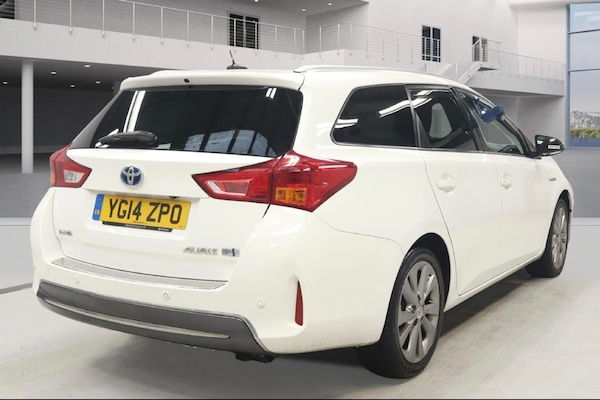 Used Toyota Auris 2014 for sale - 76237517: Photo 4
