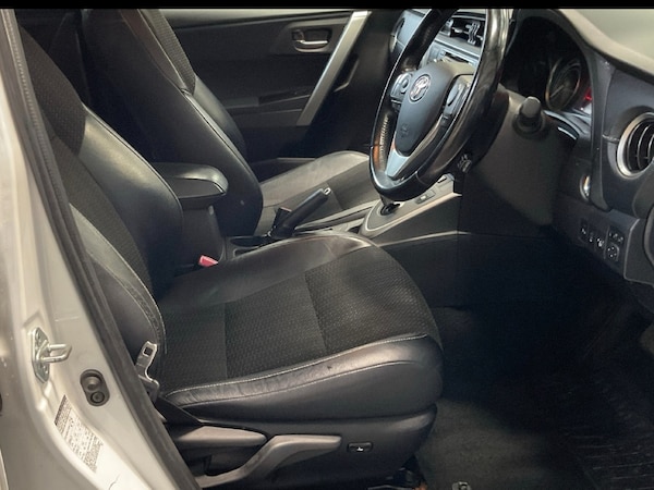 Used Toyota Auris 2014 for sale - 76237517: Photo 5