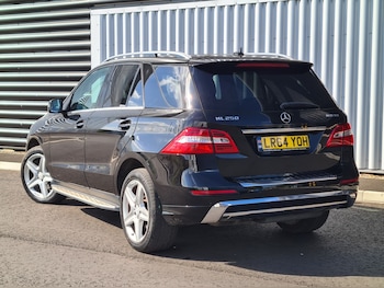 Used Mercedes-Benz M Class 2014 for sale - 78417550: Photo