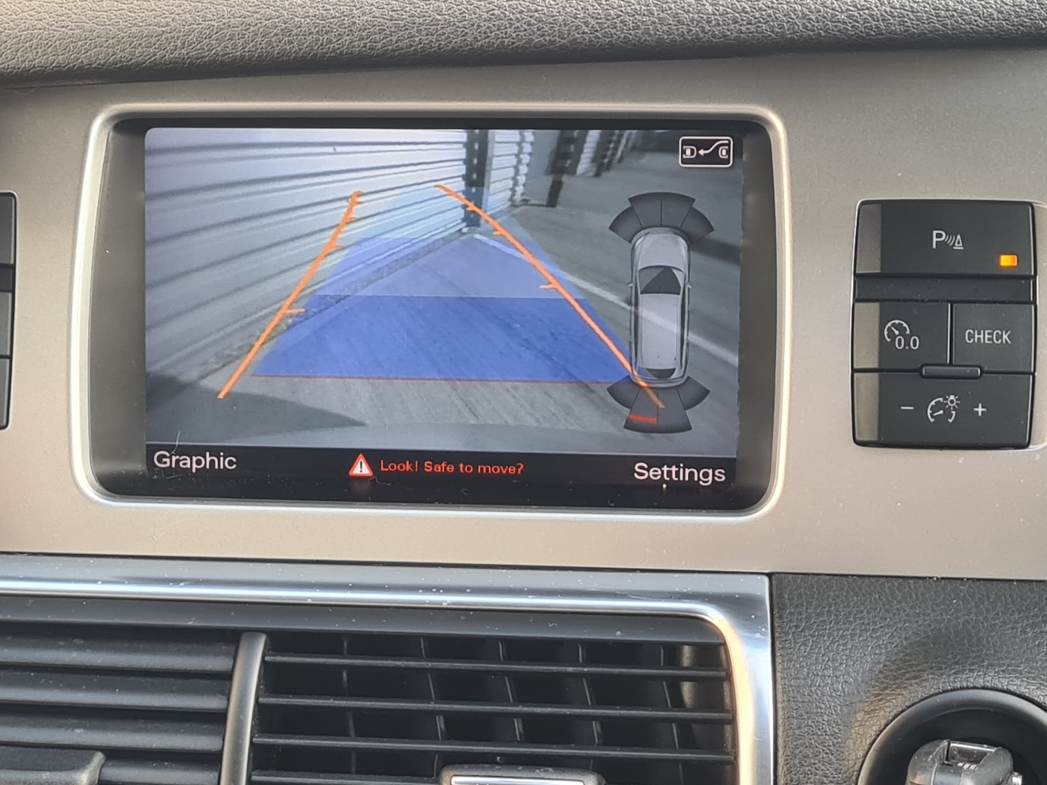 Used Audi Q7 2013 for sale - 76237505: Photo 11