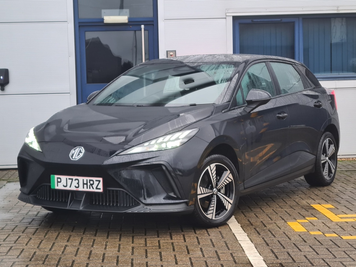 Used MG MG4 2023 for sale - 76854733: Photo 2