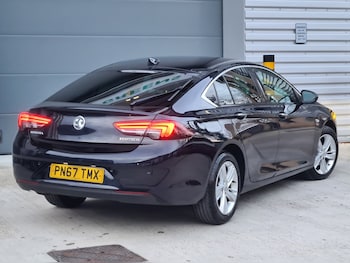 Used Vauxhall Insignia 2017 for sale - 76471422: Photo