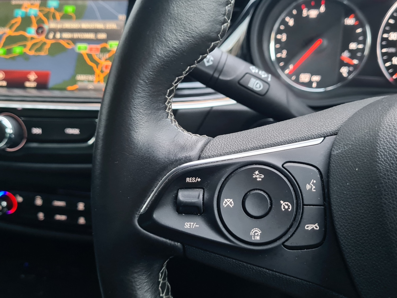 Used Vauxhall Insignia 2017 for sale - 76471422: Photo 9