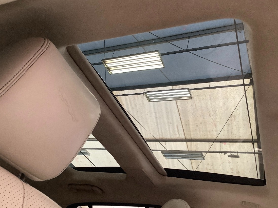 Used Jaguar XJ 2013 for sale - 77130552: Photo 10