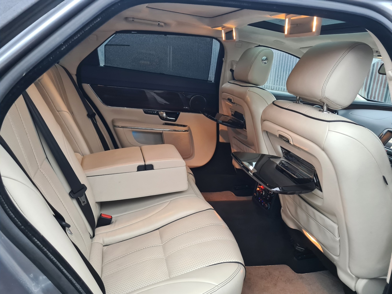 Used Jaguar XJ 2013 for sale - 77130552: Photo 7