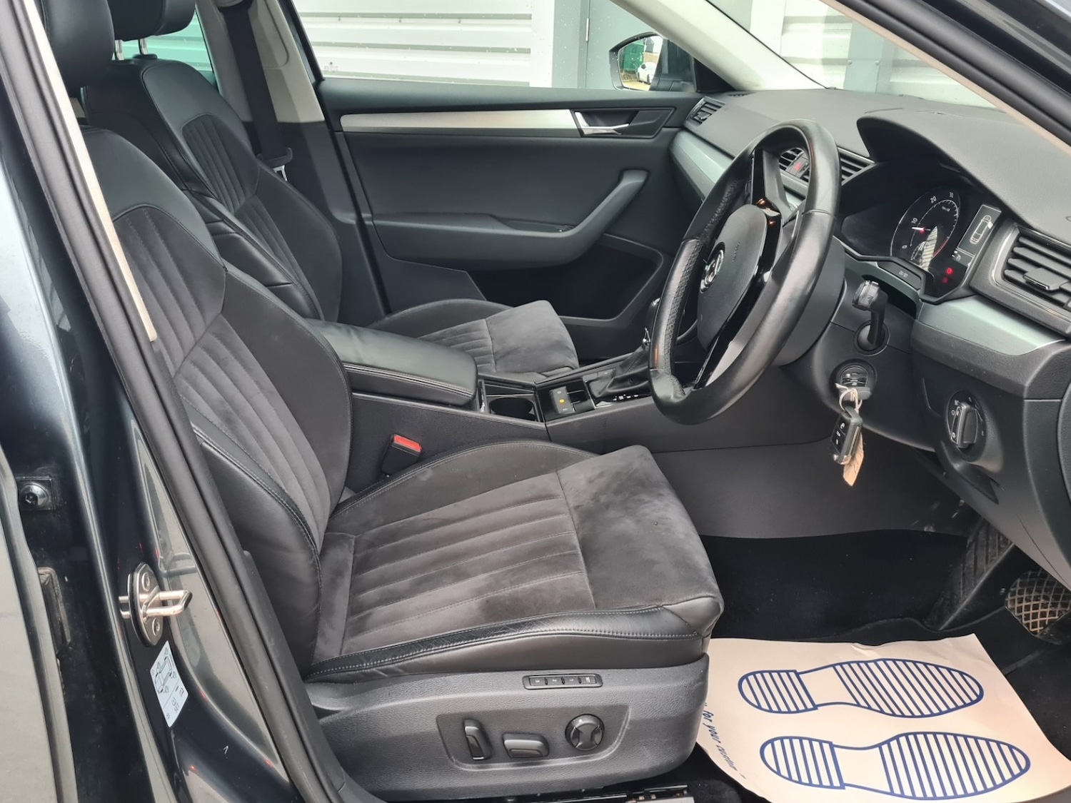 Used Skoda Superb 2017 for sale - 77632217: Photo 5