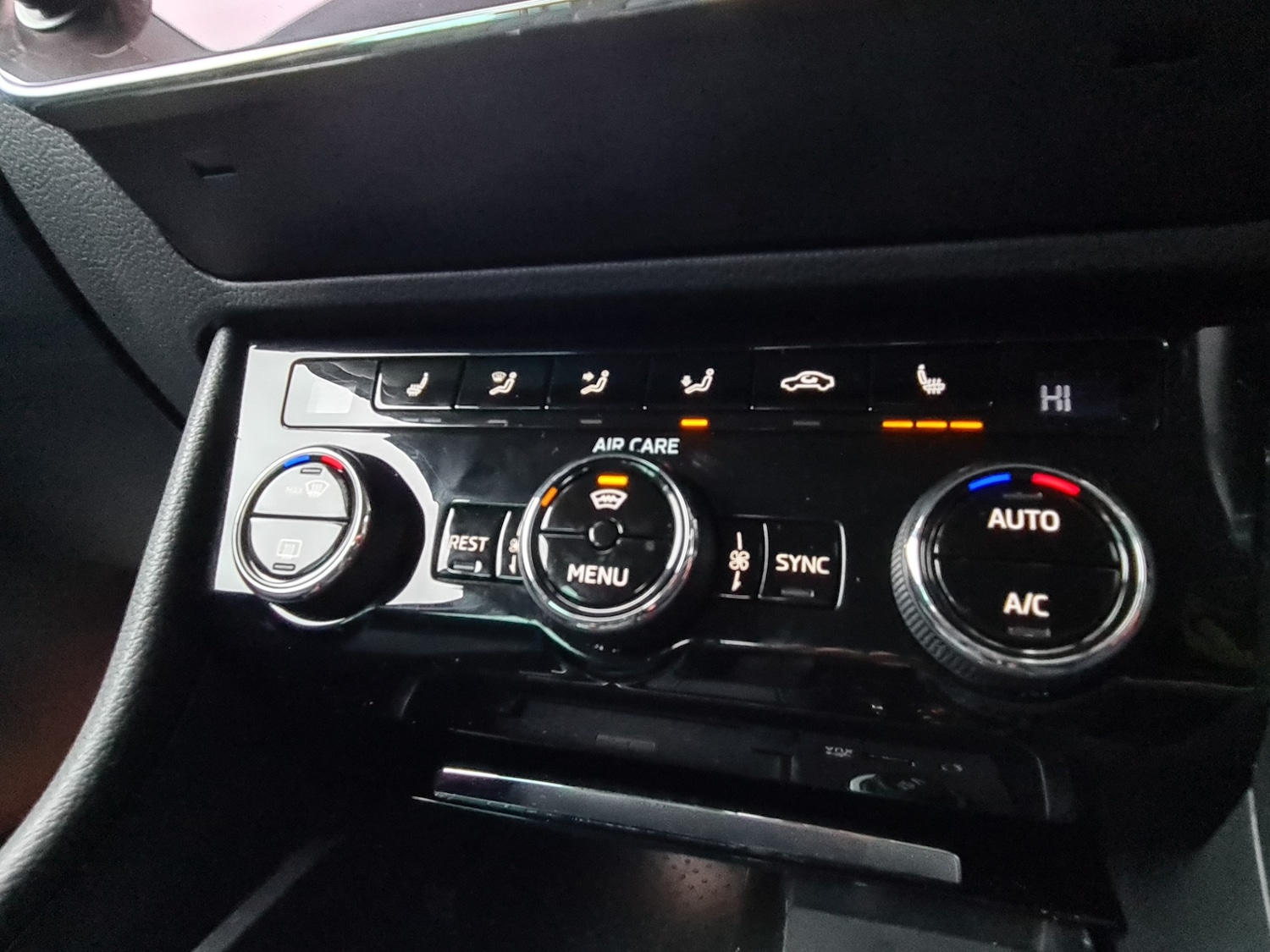 Used Skoda Superb 2017 for sale - 77632217: Photo 9