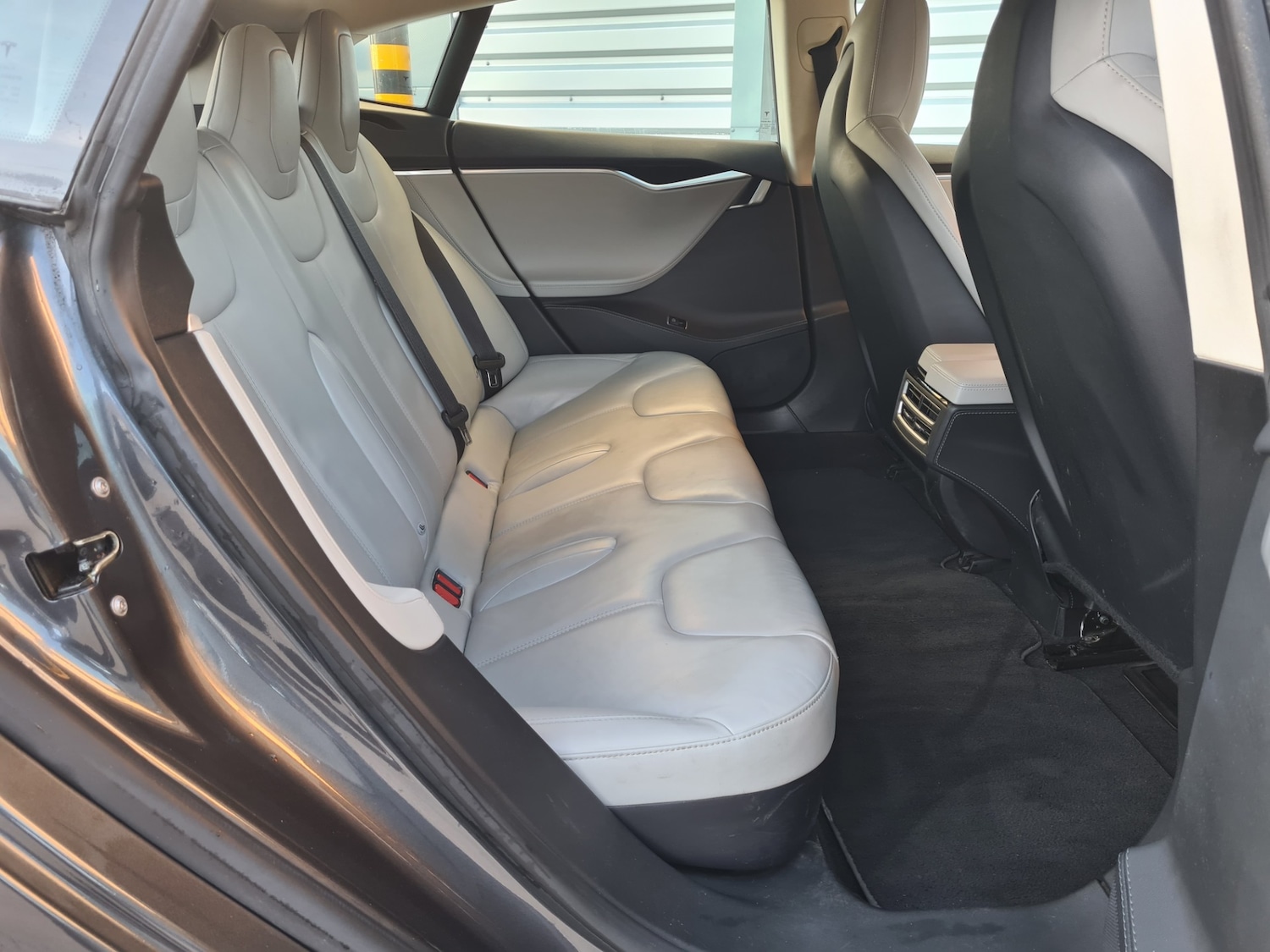 Used Tesla Model S 2015 for sale - 76643843: Photo 6