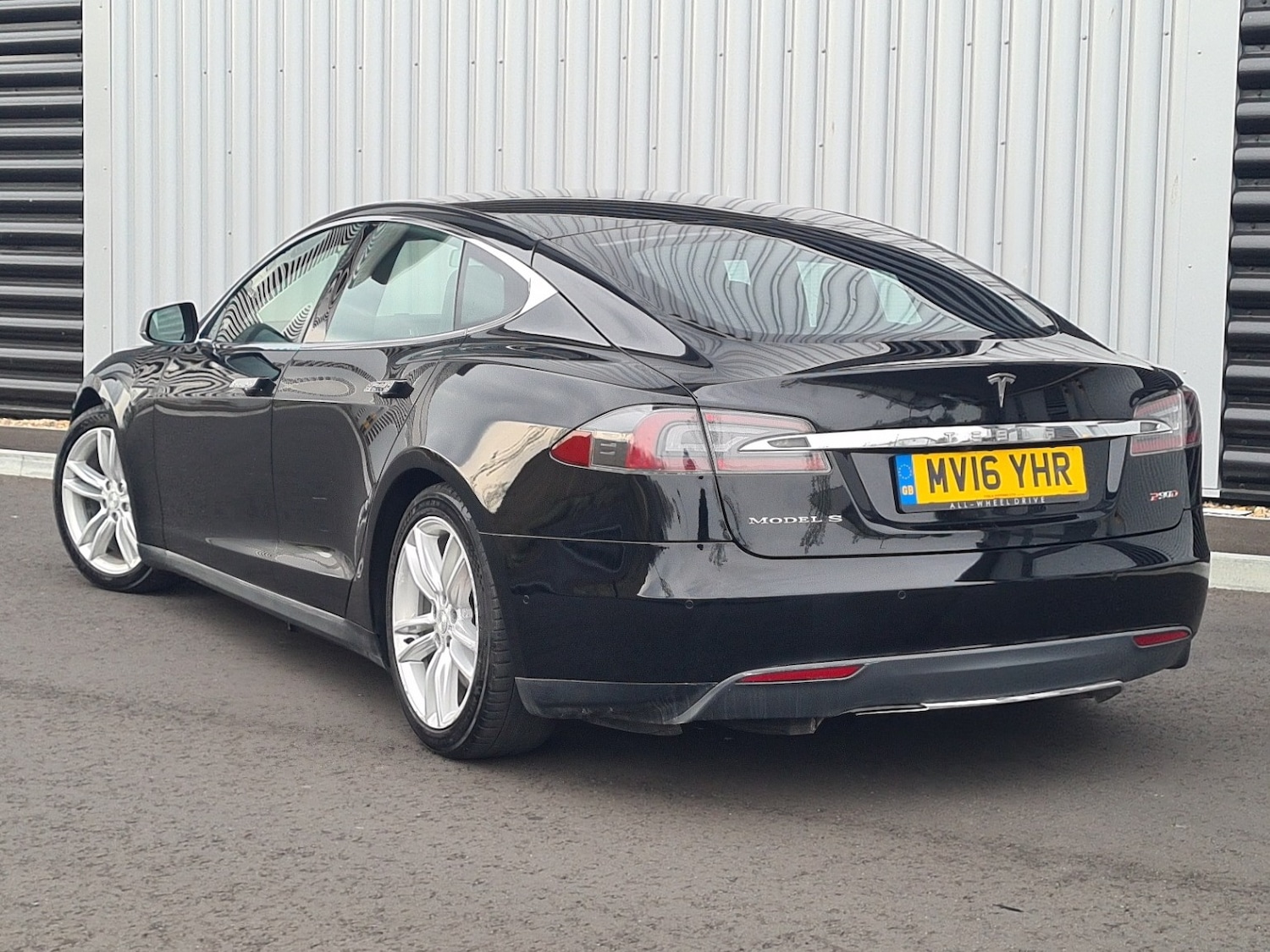 Used Tesla Model S 2016 for sale - 78202151: Photo 4