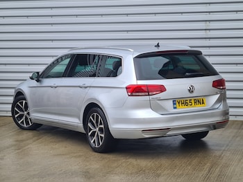 Used Volkswagen Passat 2015 for sale - 77626340: Photo