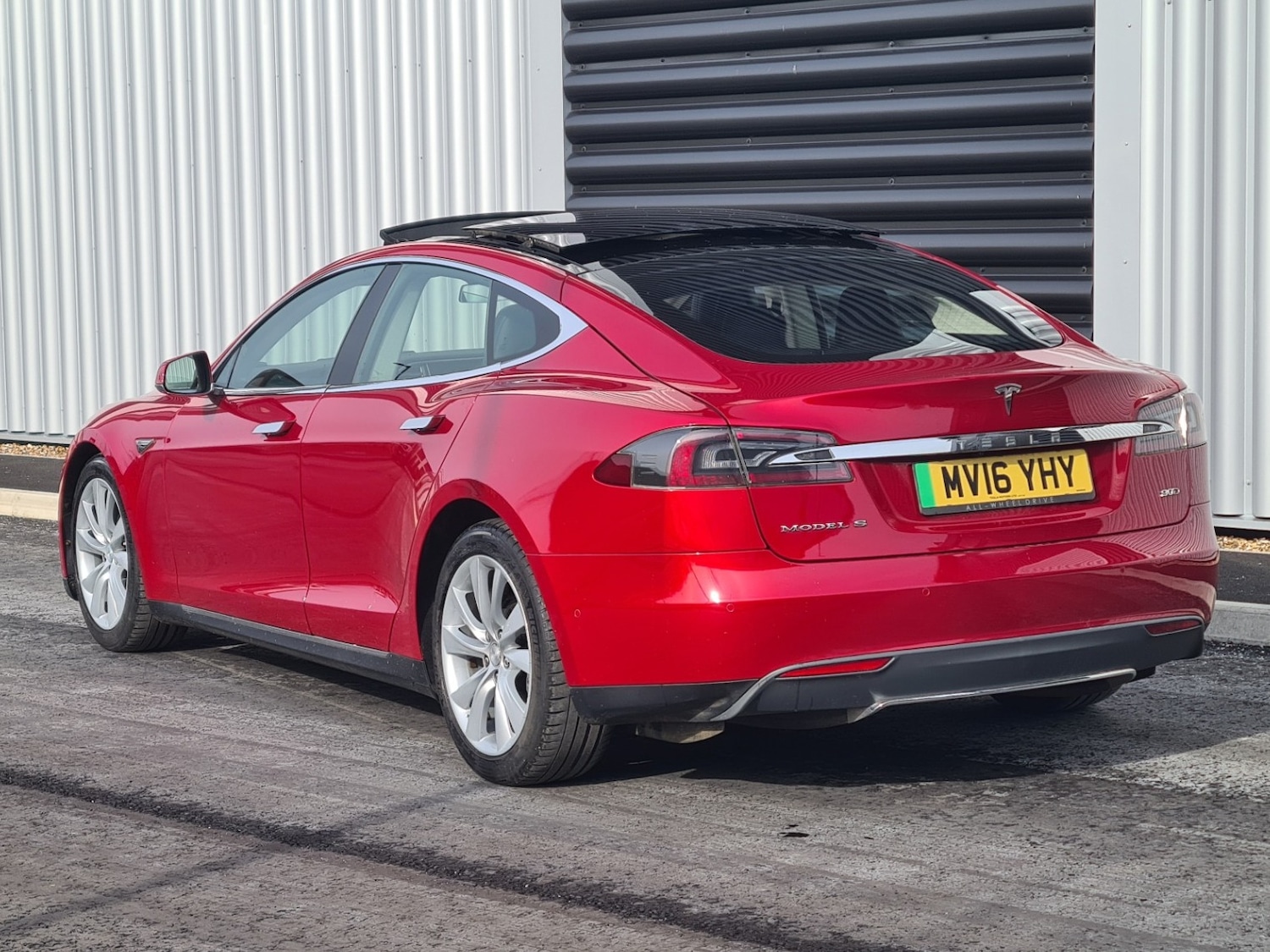 Used Tesla Model S 2016 for sale - 77578960: Photo 4