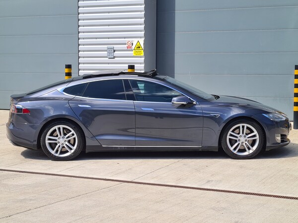 Used Tesla Model S 2016 for sale - 74743916: Photo 3