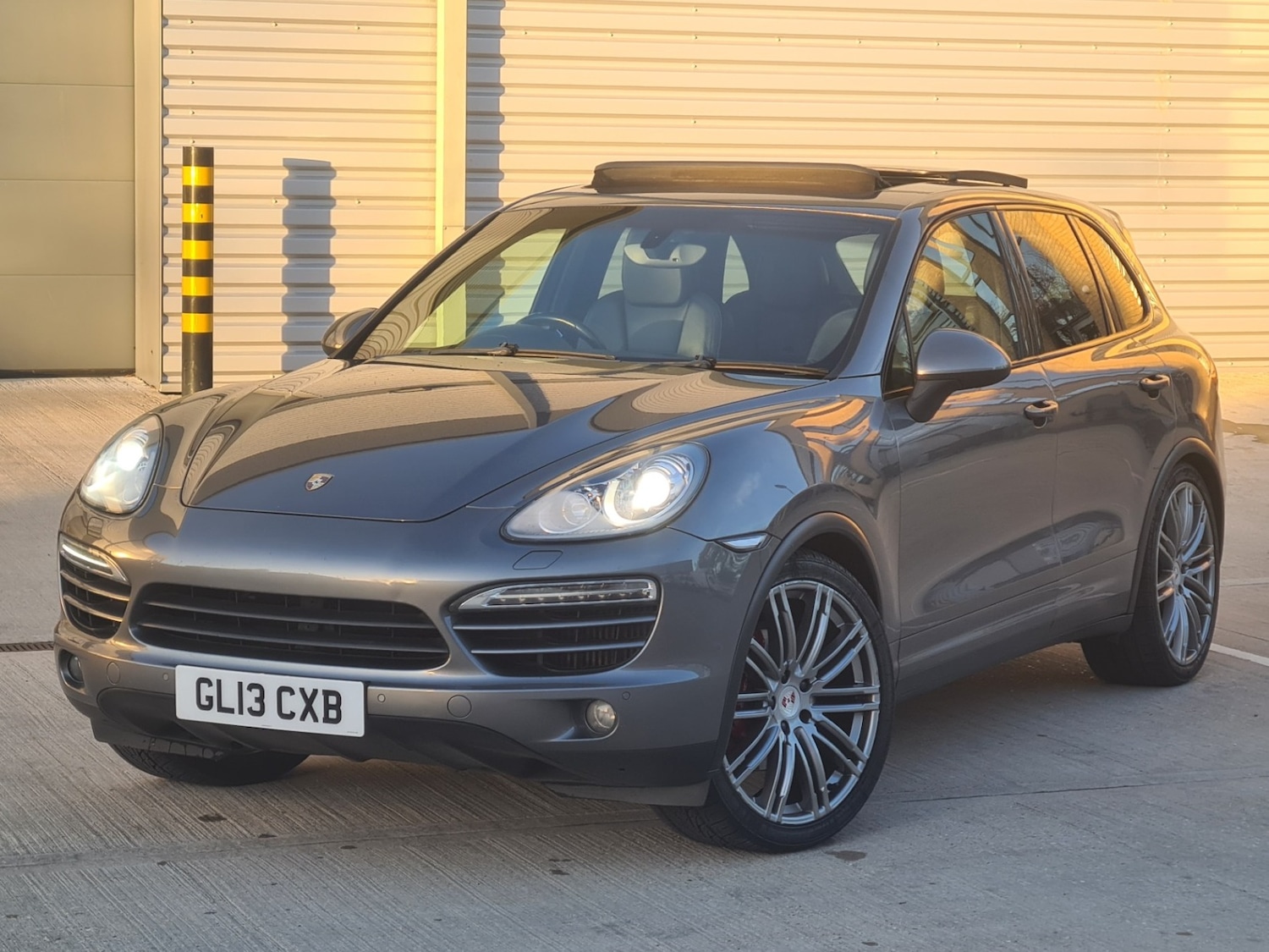 Used Porsche Cayenne 2013 for sale - 76446085: Photo 1