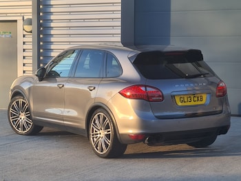 Used Porsche Cayenne 2013 for sale - 76446085: Photo
