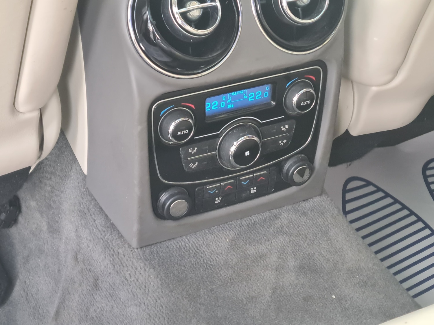 Used Jaguar XJ 2012 for sale - 77558860: Photo 11