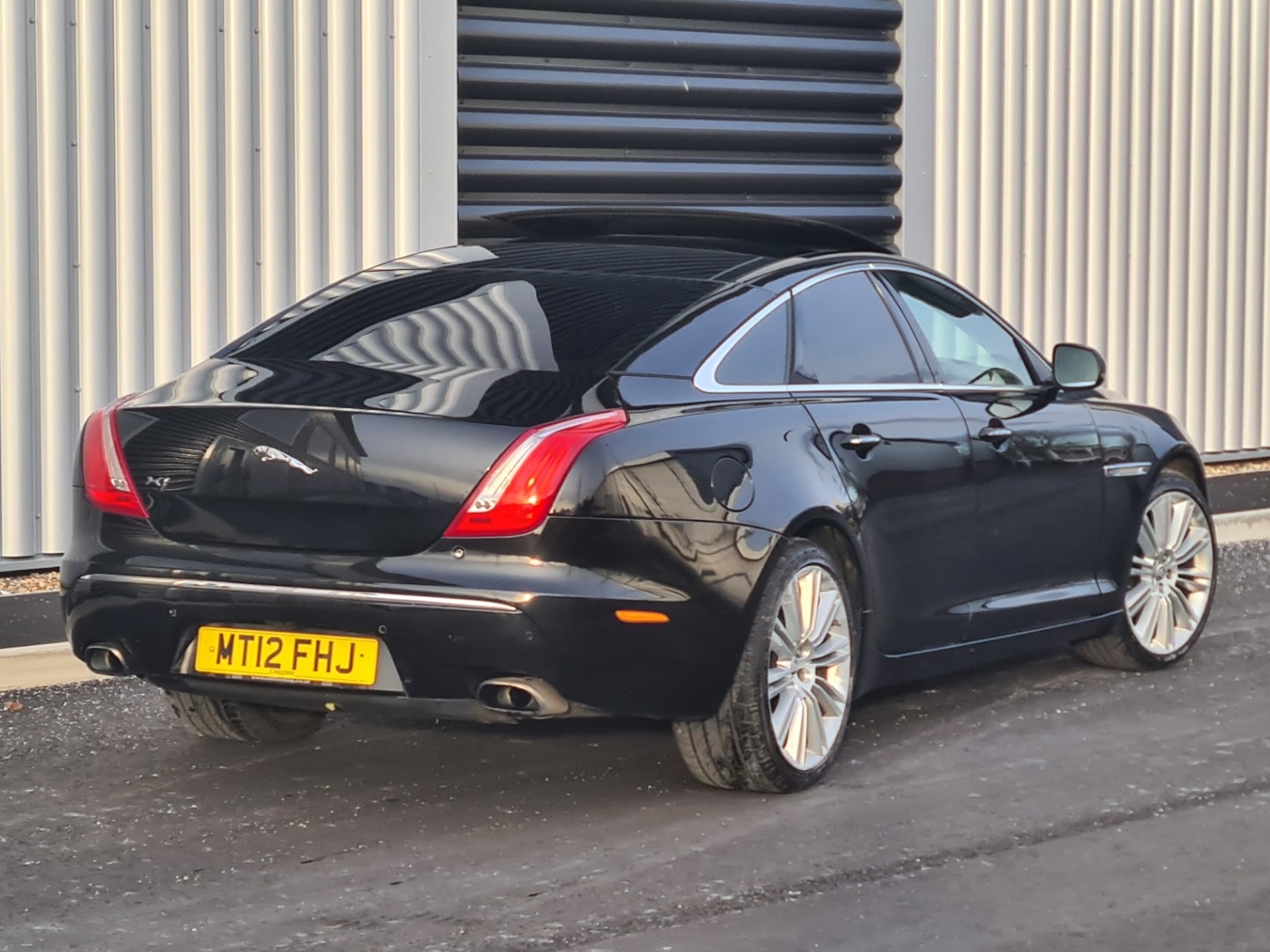 Used Jaguar XJ 2012 for sale - 77558860: Photo 3