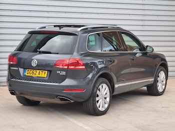 Used Volkswagen Touareg 2012 for sale - 75731546: Photo