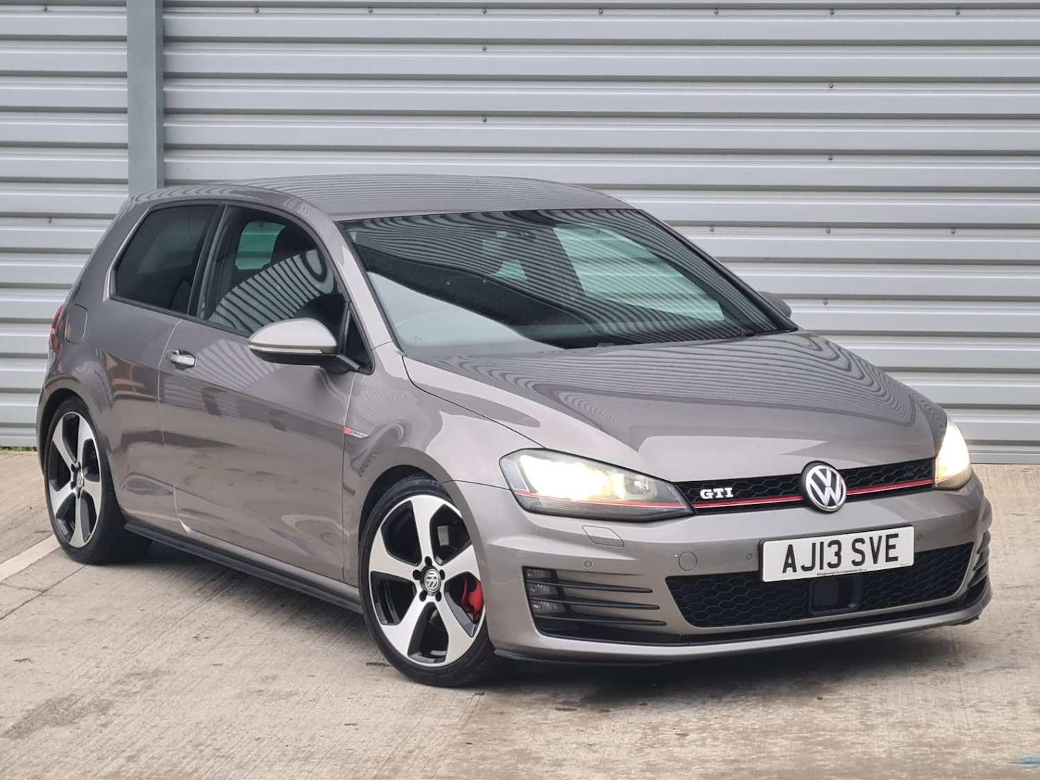 Used Volkswagen Golf 2013 for sale - 76472071: Photo 1